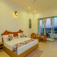 Sunset & Forest View Room